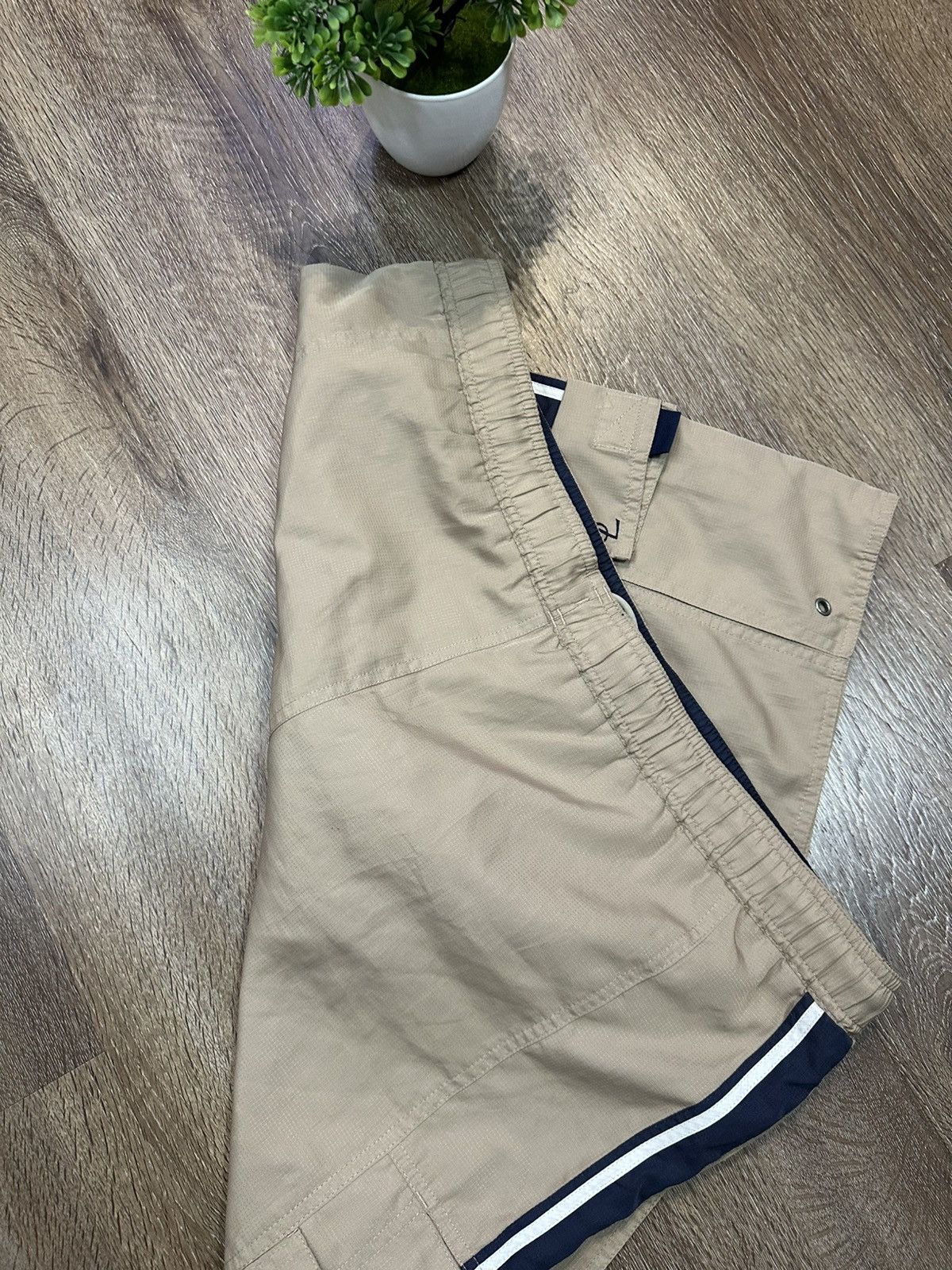 Yves Saint Laurent Yves Saint Lauren Swimming Shorts Size US 34 / EU 50 - 5 Thumbnail