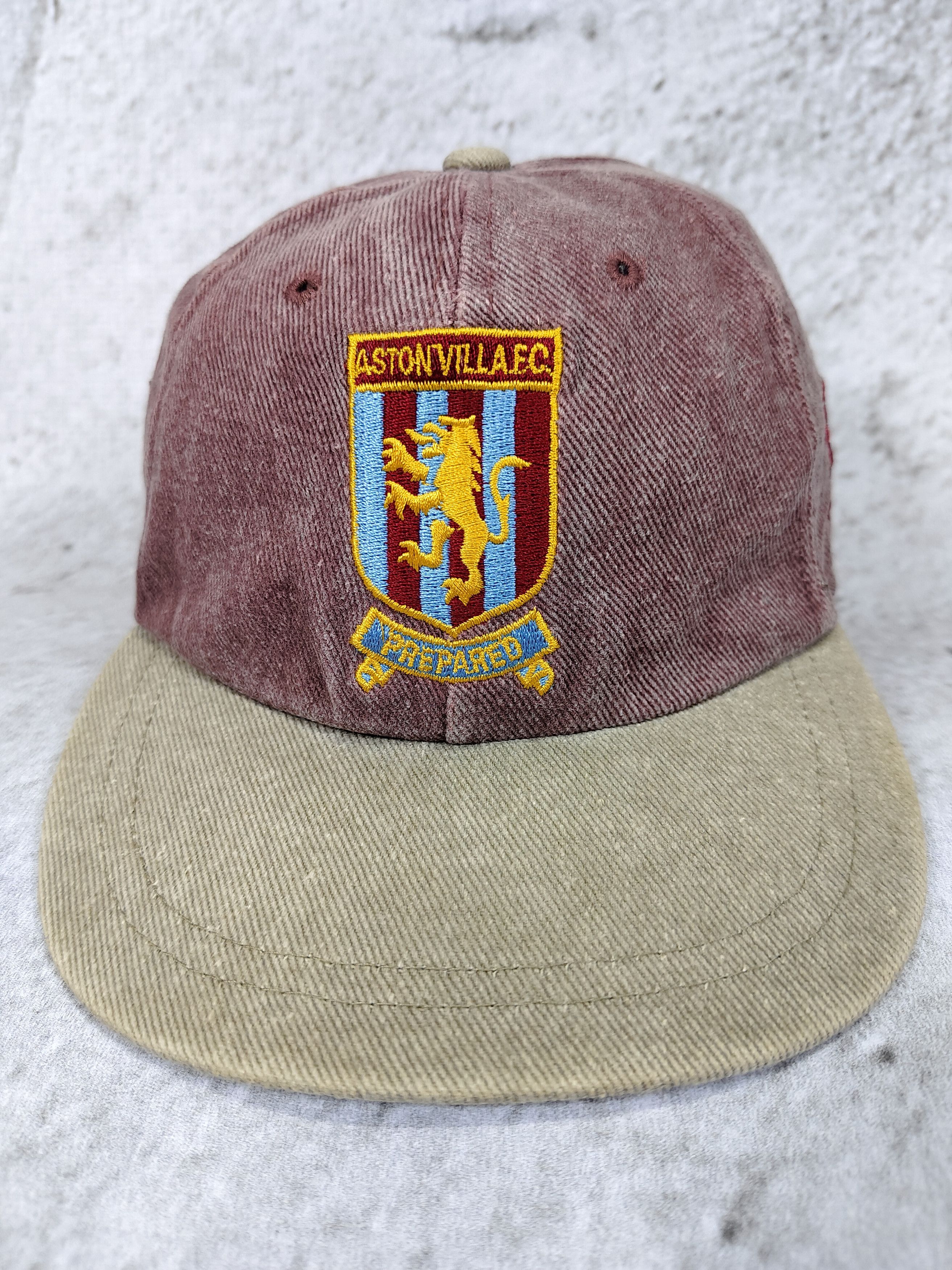 Vintage 90s Aston Villa⚽ Official Embroidered Club Crest Lion Logo Size ONE SIZE - 4 Thumbnail
