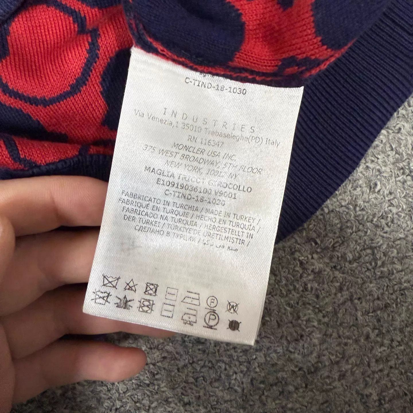 Moncler Moncler all over print knit long sleeve L 99 new Size L / US 10 / IT 46 - 4 Thumbnail
