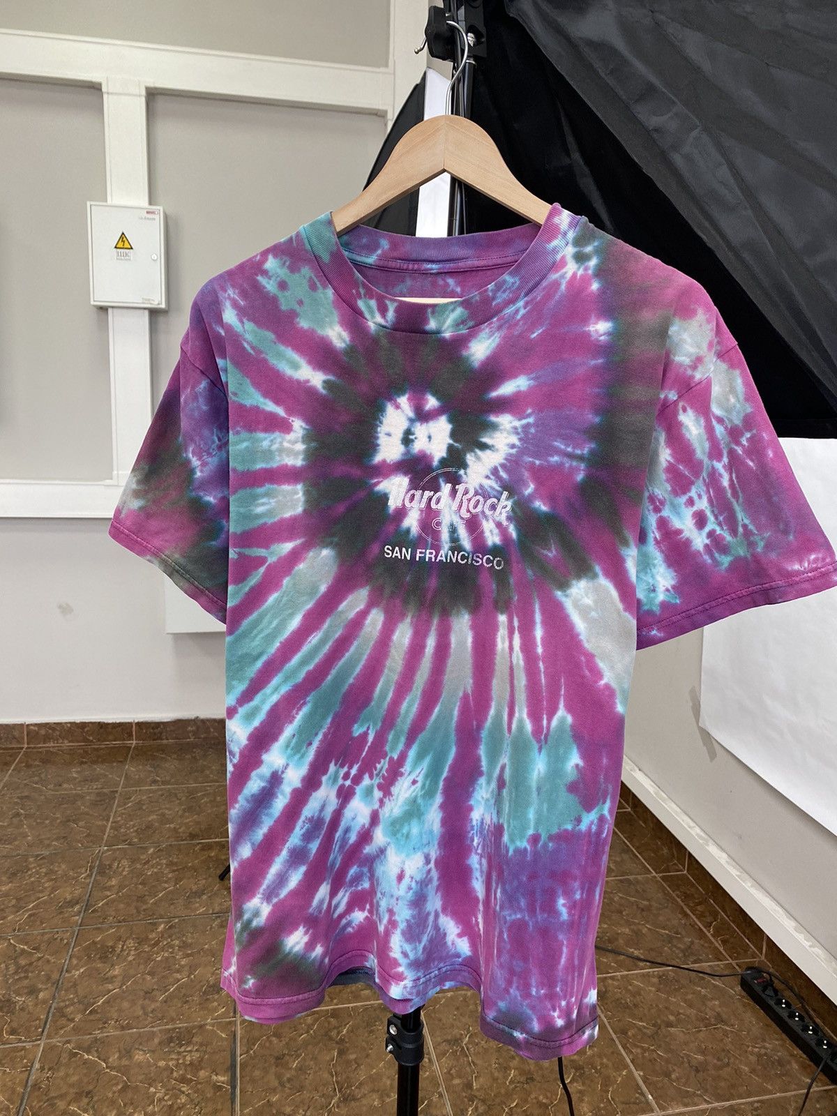 Hard Rock Cafe 🇺🇸 Vintage 90s Hard Rock Cafe San Francisco Tie Dye T-Shirt Size US L / EU 52-54 / 3 - 1 Thumbnail