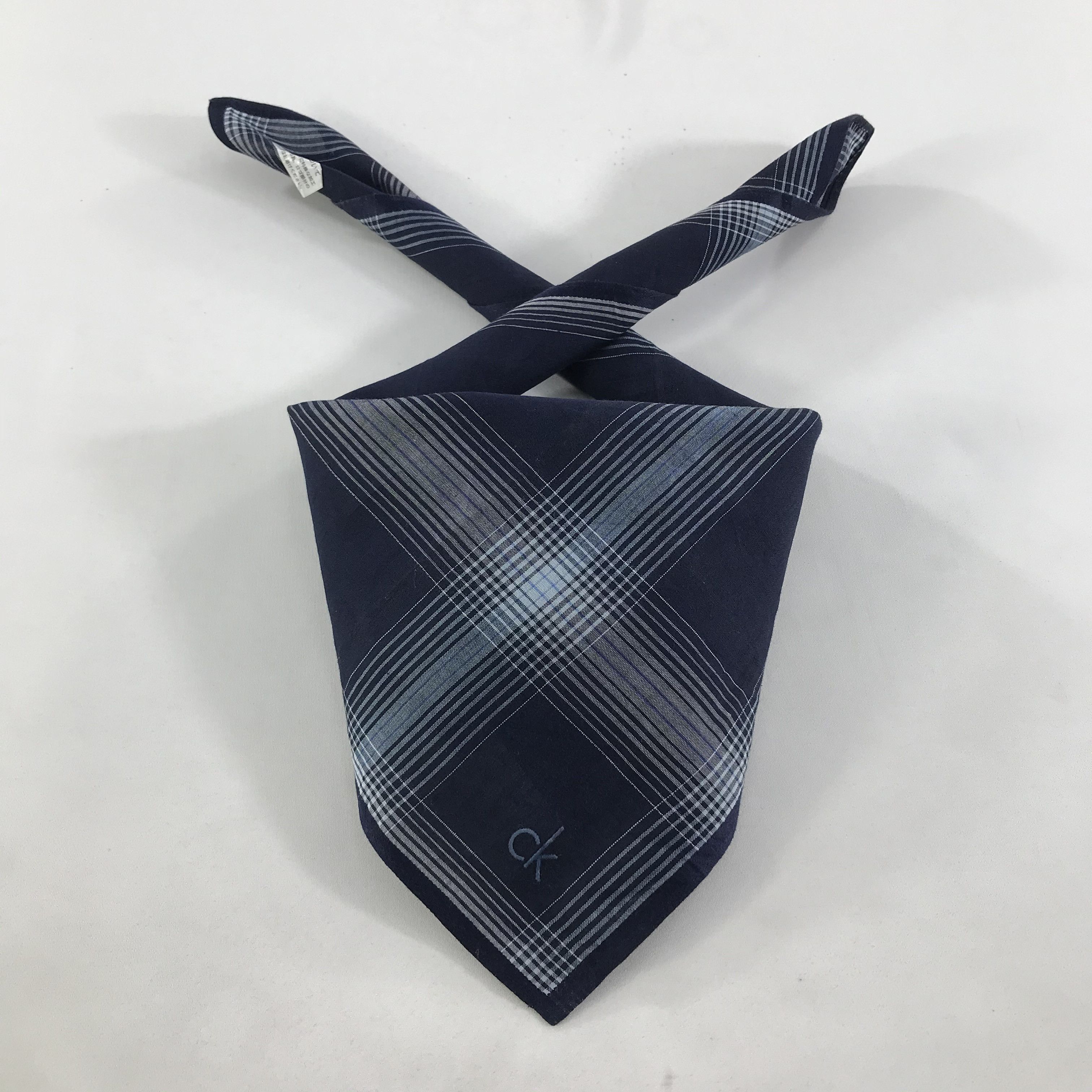 Calvin Klein × Vintage Calvin Klein Bandana / Handkerchief / Neckerchief - S1326 Size ONE SIZE - 3 Thumbnail