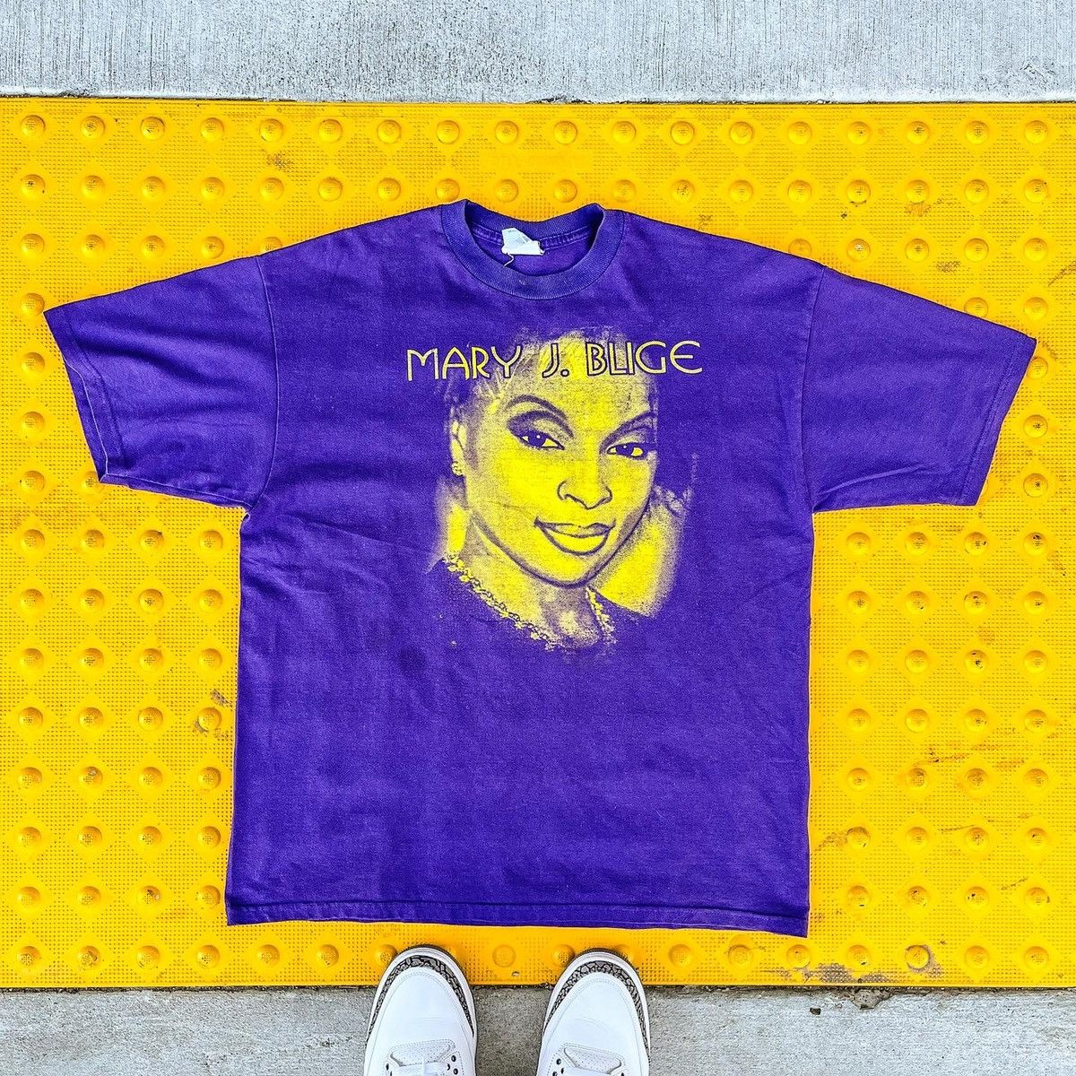 image of Jerzees Vintage 90's Mary J. Blige The Tour Sold Out Tee in Purple, Men's (Size XL)