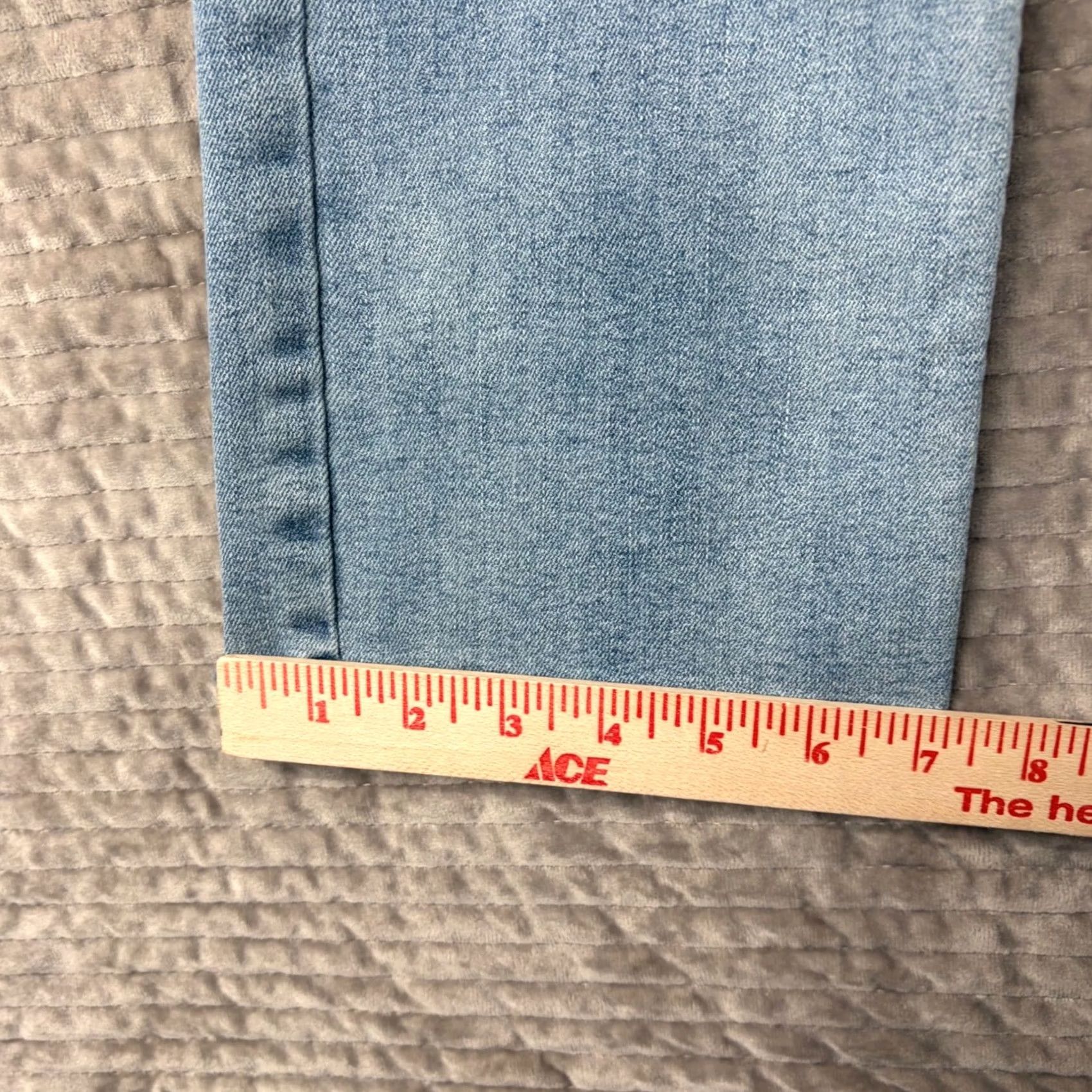 Vintage OAT New York High Rise Straight Leg Jeans Light Wash 25 Women 5-Pocket Stretch Denim Button Zip Adults Womens Size 42" / US 20 - 3 Thumbnail