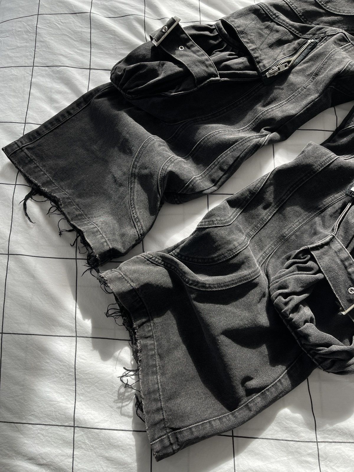 No Faith Studios NO FAITH STUDIOS Distressed Cargo Raver denim Baggy Pants Size US 32 / EU 48 - 8 Thumbnail