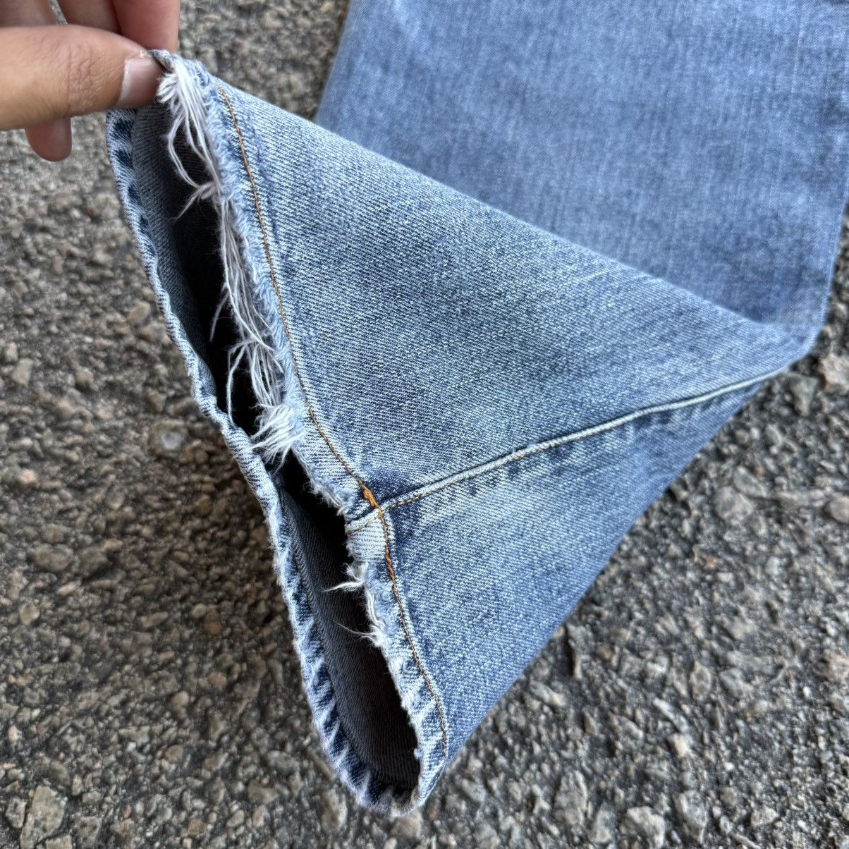 Japanese Brand VINTAGE MUD WASHED DENIM RIPPEP JEAN Size US 40 / EU 56 - 13 Thumbnail