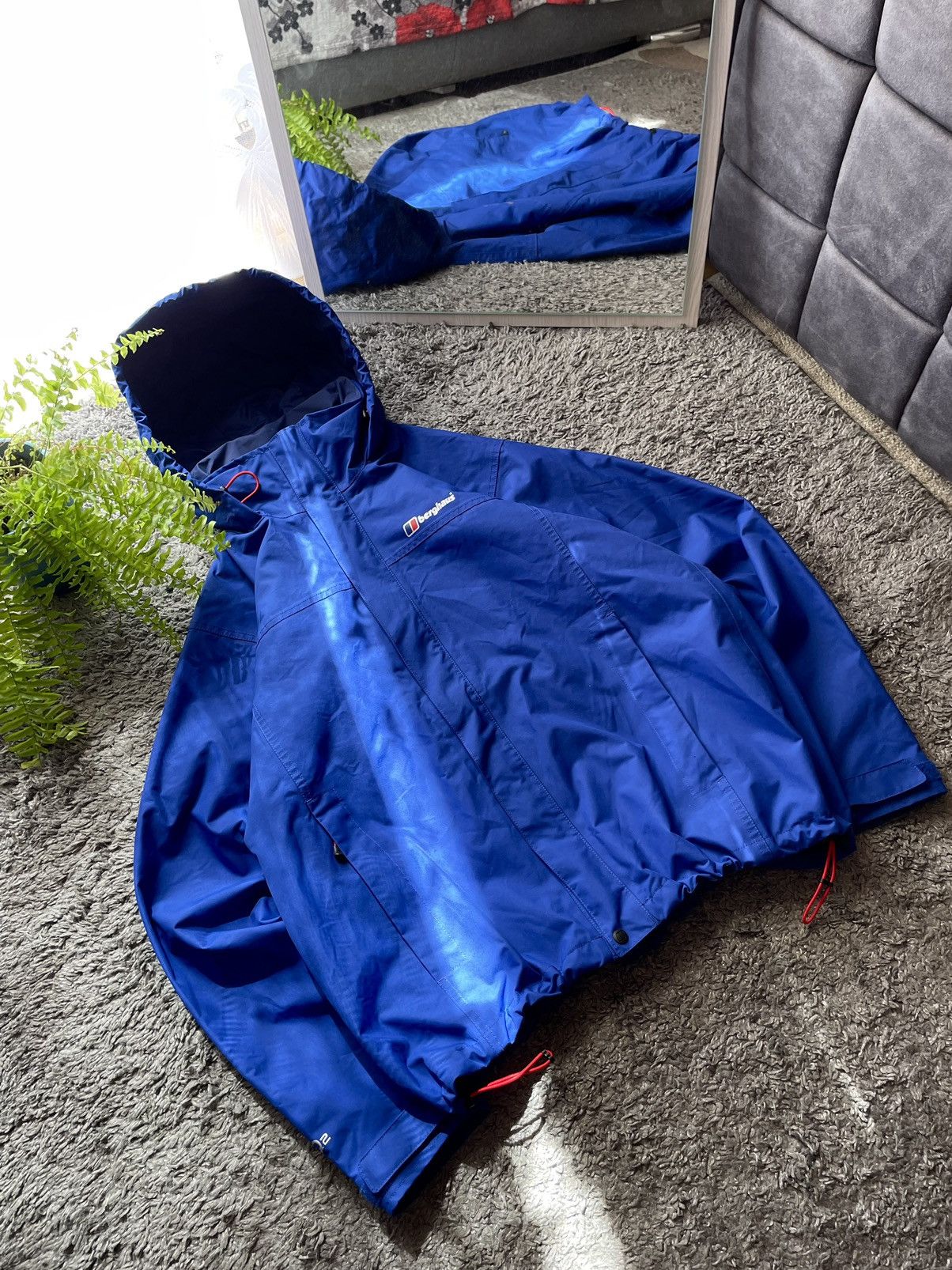 Berghaus Light Jacket Berghaus Streetwear Gorpcore Outdoor Gore-Tex Size US M / EU 48-50 / 2 - 2 Thumbnail