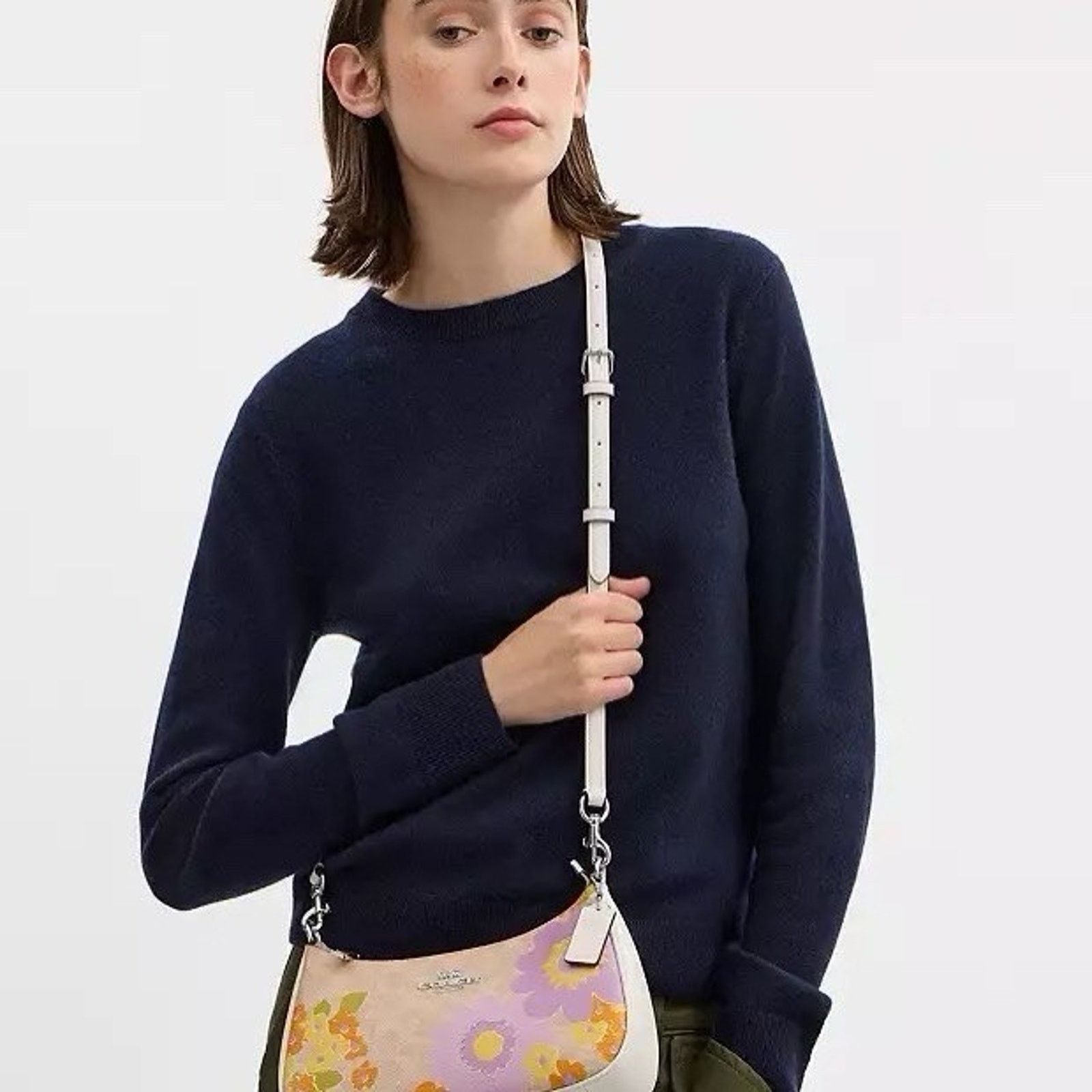 Coach NWT COACH Teri Shoulder Bag Floral CBG73 Silver/Sand Size ONE SIZE - 8 Thumbnail