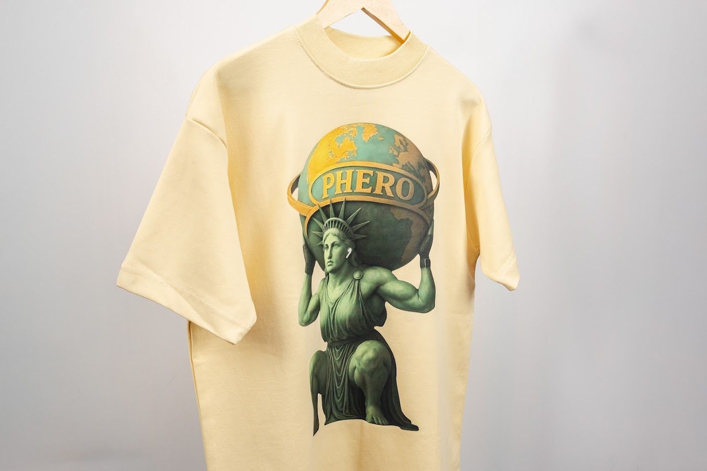 Other Graphic Oversized Tee Cream Statue Print Streetwear Boxy XL Size US XL / EU 56 / 4 - 4 Thumbnail