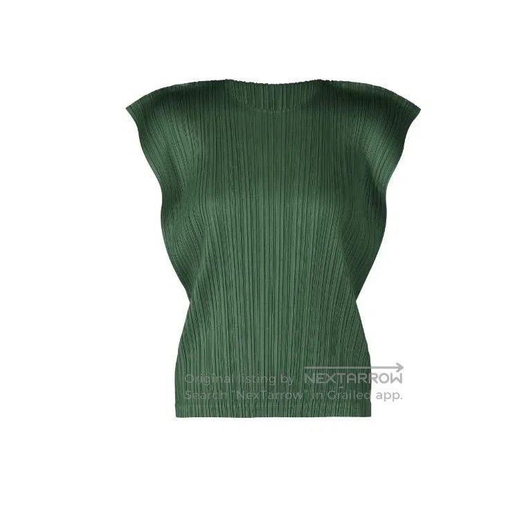 Issey Miyake Issey Miyake Dark Green Pleated Sleeveless T-shirt Size L / US 10 / IT 46 - 1 Thumbnail
