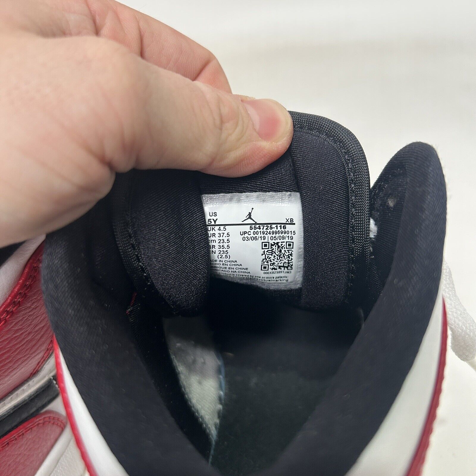 Nike Nike Air Jordan 1 Mid Retro GS “Chicago/White Red” 2024 Size US 6.5 / IT 36.5 - 8 Thumbnail