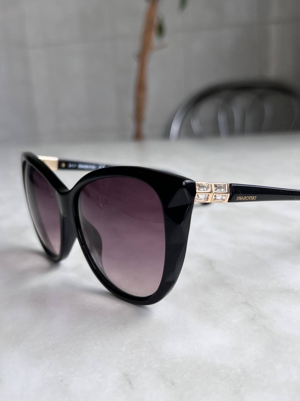 Swarovski Vintage Daniel Swarovski '00s Sunglasses Cat Eye Frame SW117 Size ONE SIZE - 2 Thumbnail