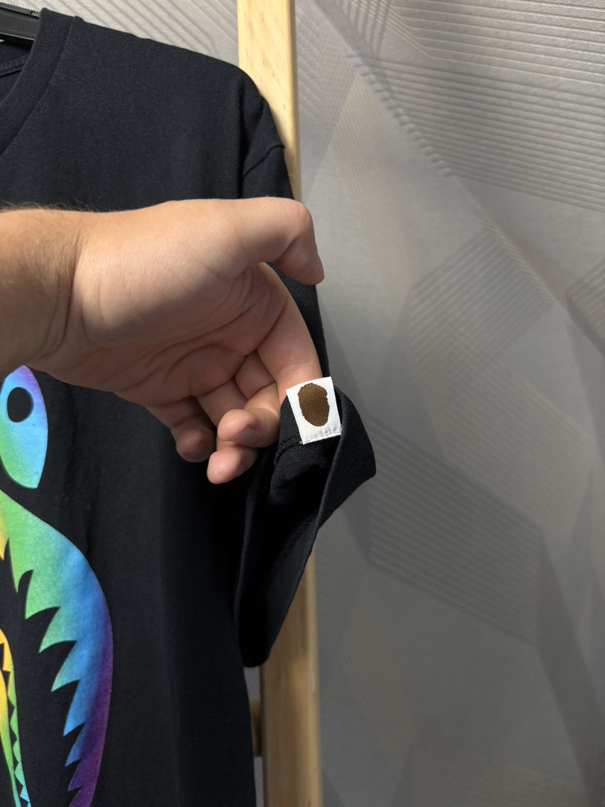 Bape Bape Shark Rainbow t-shirt Size US XL / EU 56 / 4 - 14 Thumbnail