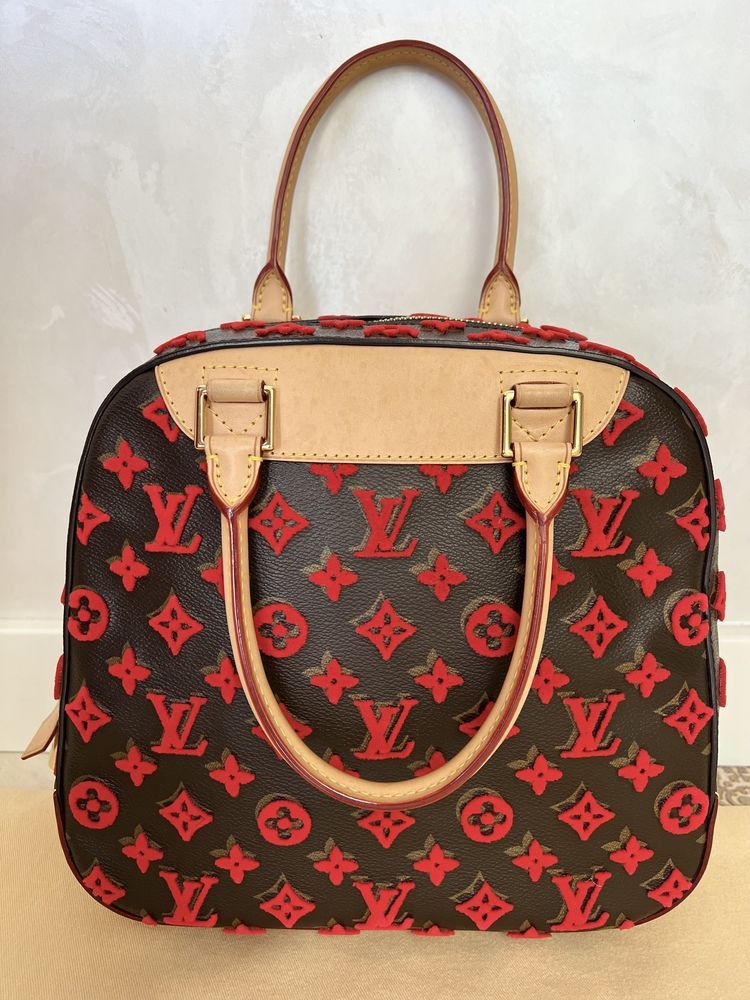 Louis Vuitton Louis Vuitton Limited Edition Prefall 2013 Monogram Tote Bag Size ONE SIZE - 3 Thumbnail