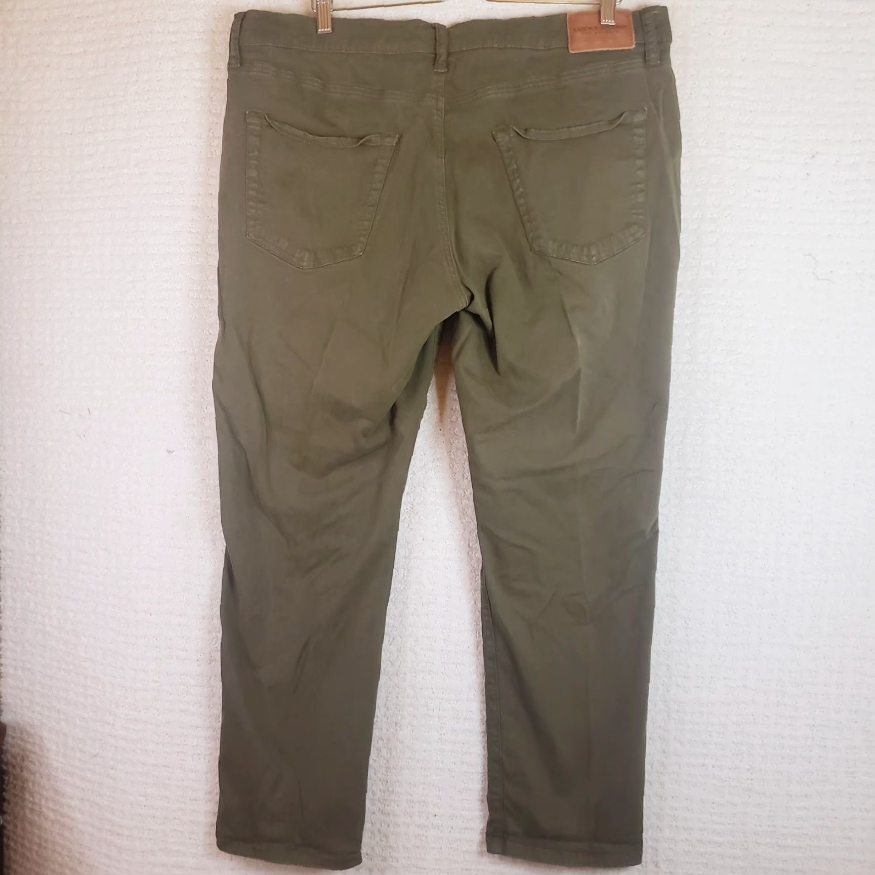 Lucky Brand Lucky Brand 410 Athletic Slim Jeans Mens 38x30 Green Khaki Stretch Denim Zip Button Tapered Preppy USA USA Theme Logo Size US 38 / EU 54 - 6 Thumbnail