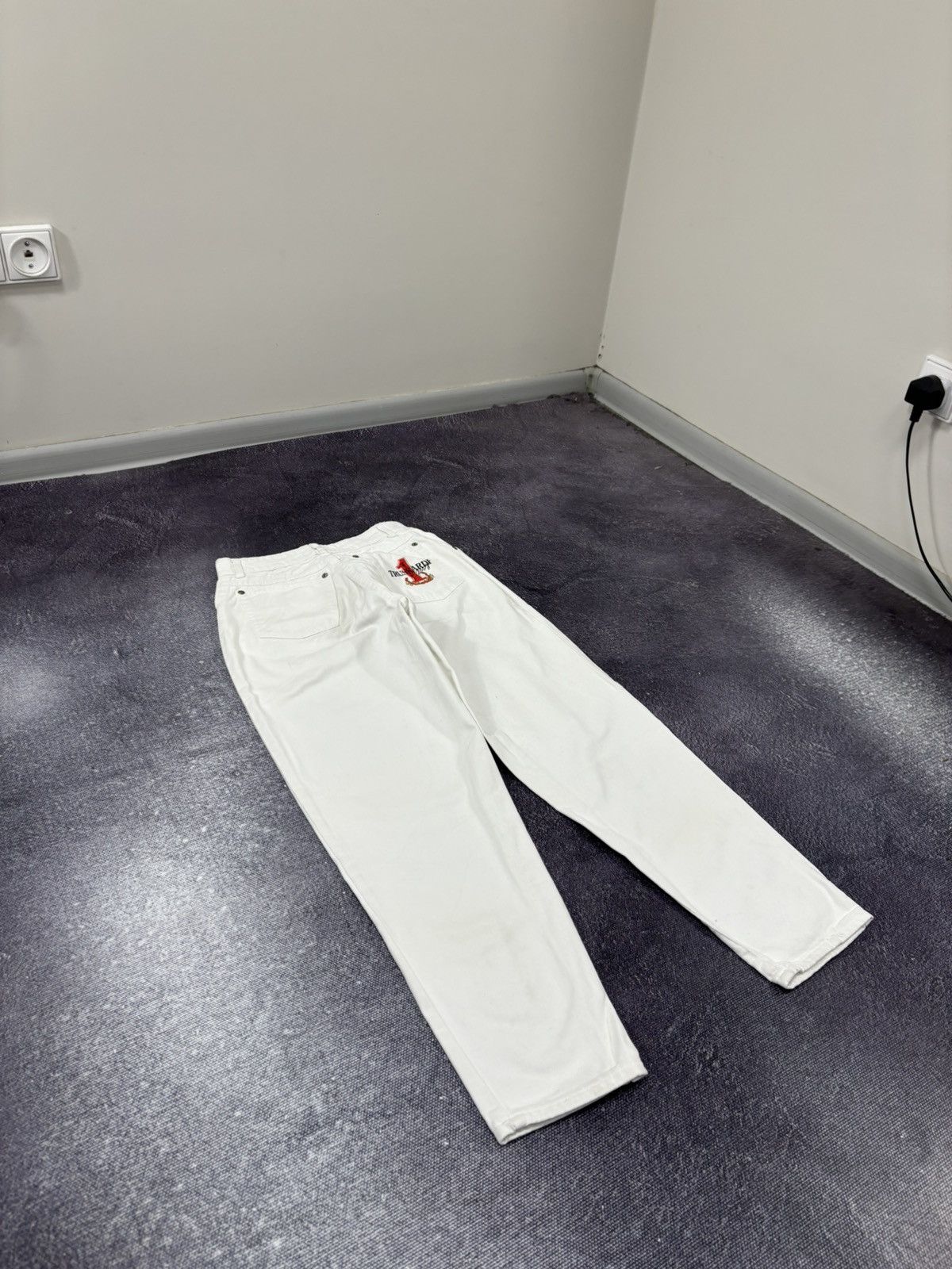 Trussardi Vintage Trussardi Women’s White Logo Luxury Tapered Jeans Size 28" / US 6 / IT 42 - 3 Thumbnail