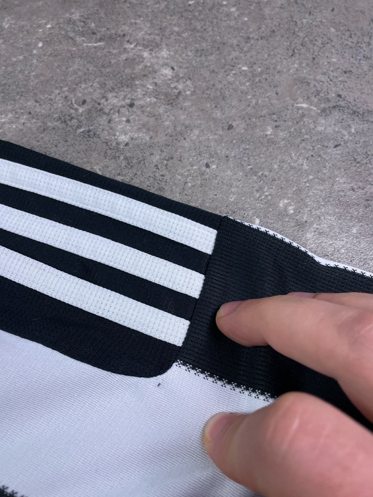 Vintage Rare Adidas Newcastle 2009/10 Soccer Jersey football shirt Size US M / EU 48-50 / 2 - 5 Thumbnail