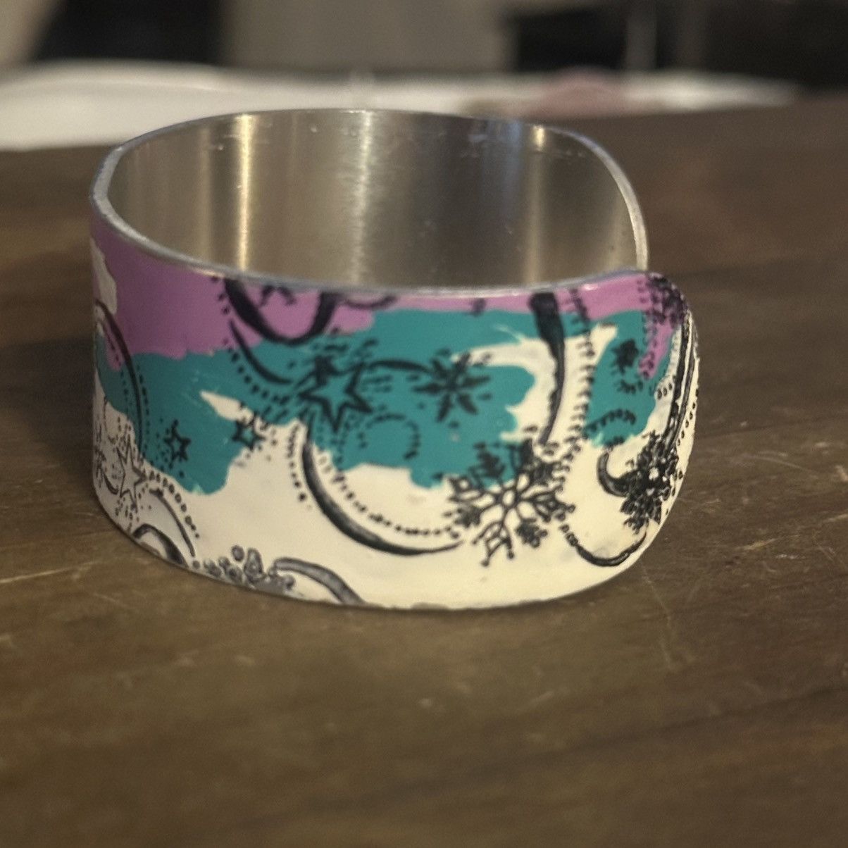 Other Colorful snowflake print wide cuff bracelet Size ONE SIZE - 6 Thumbnail