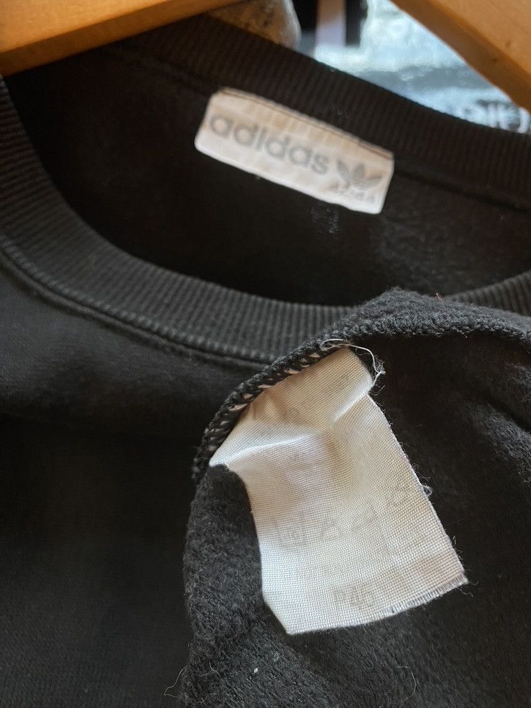 Adidas 90s Adidas Sketch Style Centre Trefoil Spellout Sweatshirt Size US L / EU 52-54 / 3 - 7 Thumbnail