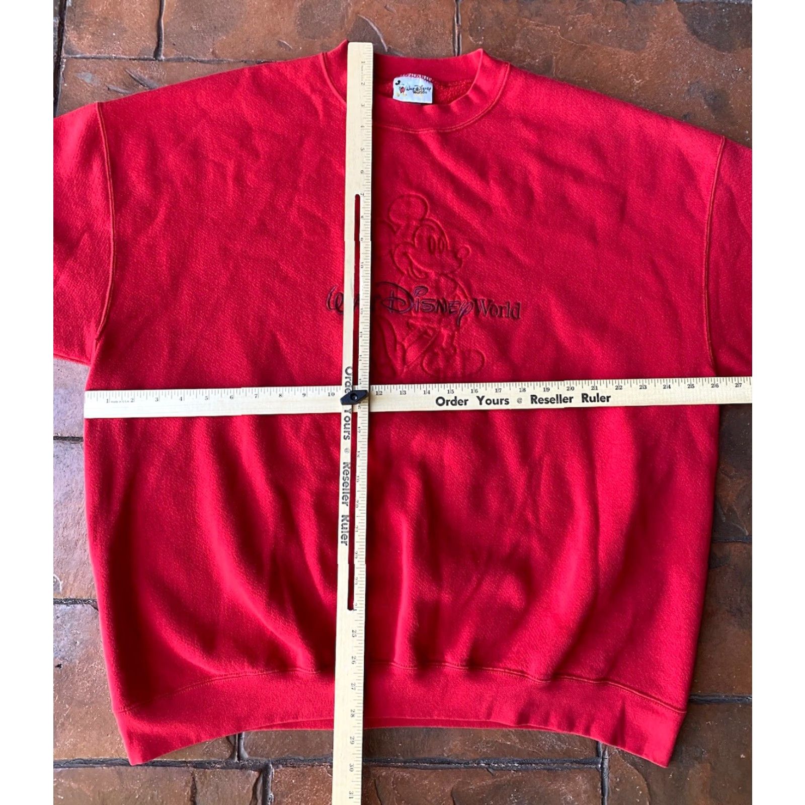 Disney VINTAGE Walt Disney World Mickey Mouse Embroidered Sweatshirt Red 2XL Crew Neck Pullover Unisex Adults Graphic Print 90s Theme Size US XXL / EU 58 / 5 - 6 Thumbnail