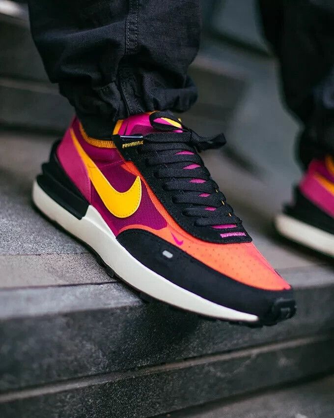 Nike Nike Men's Waffle One 'Active Fuchsia Size US 11 / EU 44 - 1 Thumbnail