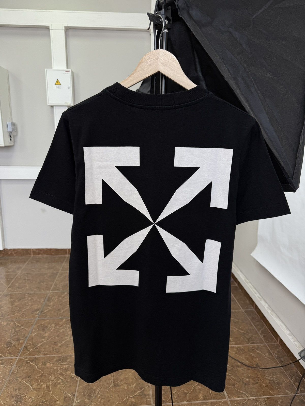 Off-White Off White Mona Lisa T-Shirt Y2K Rare Retro Hype Size US S / EU 44-46 / 1 - 2 Thumbnail