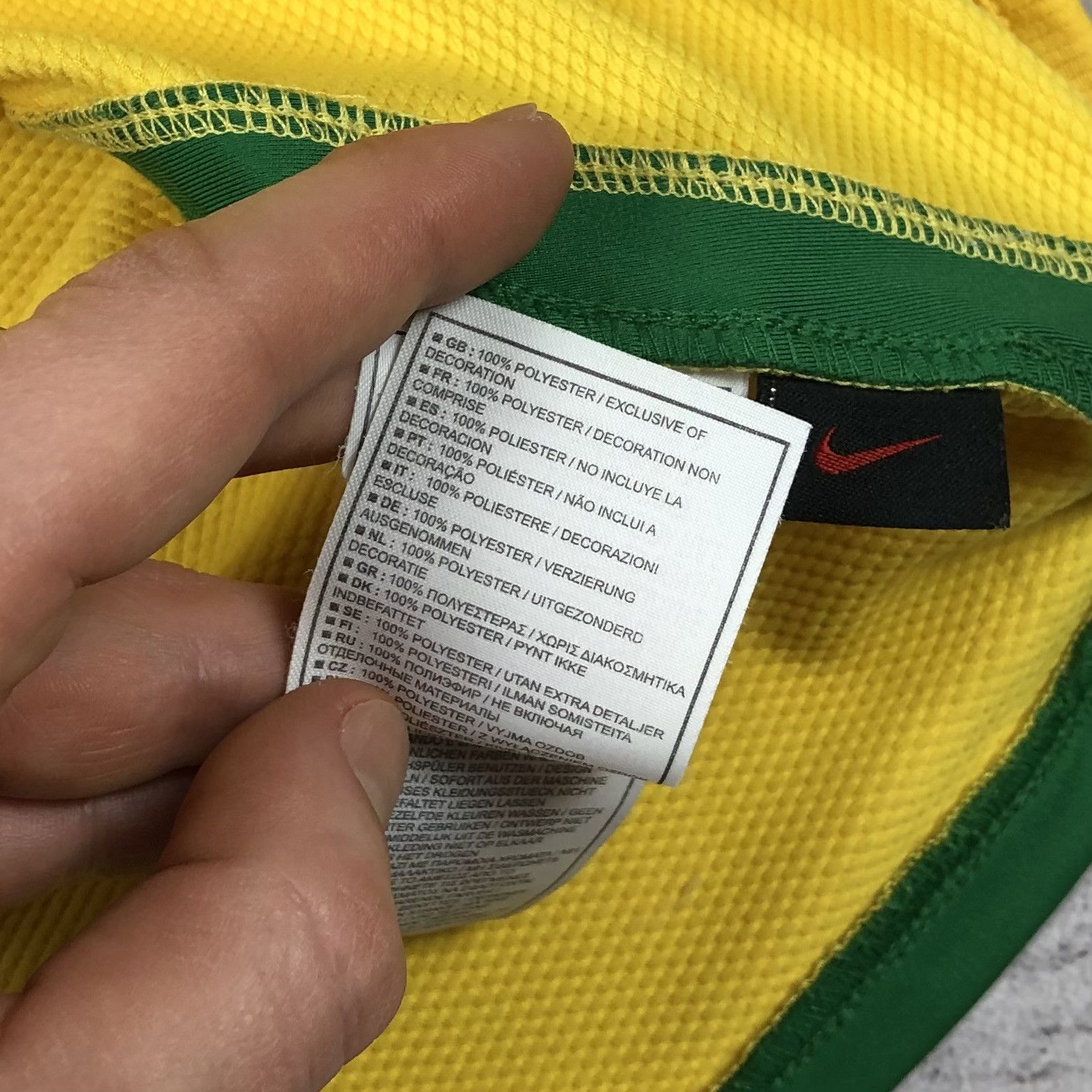 Nike Brazil 2008-2010 Nike Home Soccer Jersey youth XL Size US S / EU 44-46 / 1 - 19 Thumbnail