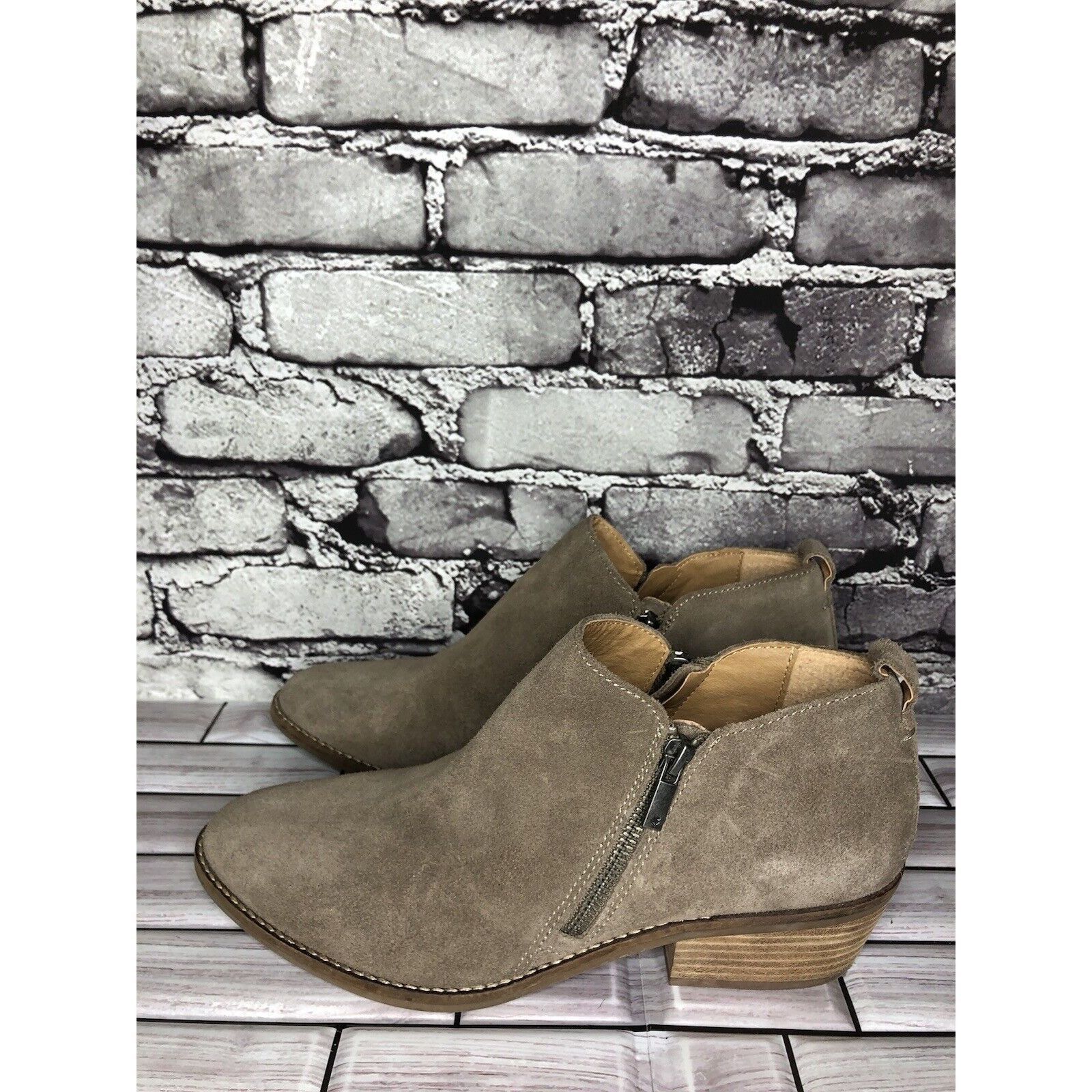 Lucky Brand Lucky Brand Fineses Taupe Suede Leather Double Zipper Heels Size US 10 / IT 40 - 14 Thumbnail