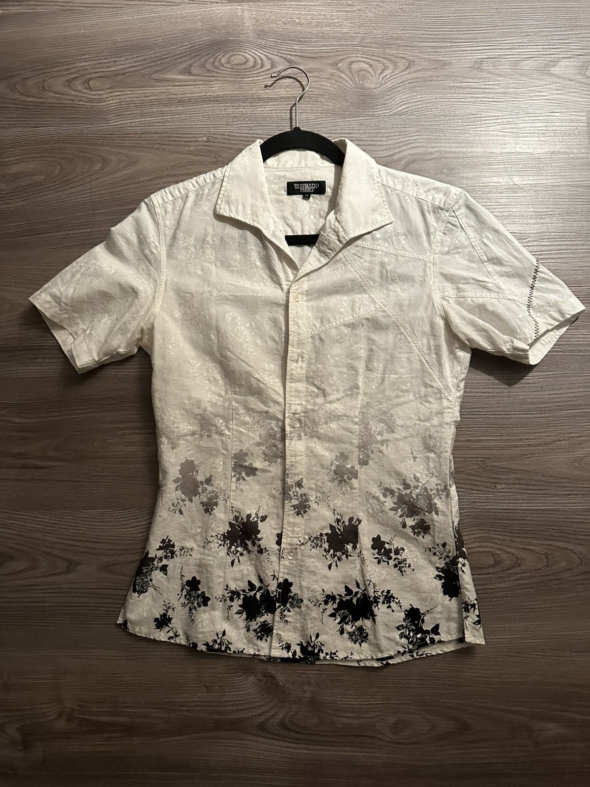 Tornado Mart Tornado Mart Asymmetrical Floral Button Up Shirt Size US XS / EU 42 / 0 - 1 Thumbnail