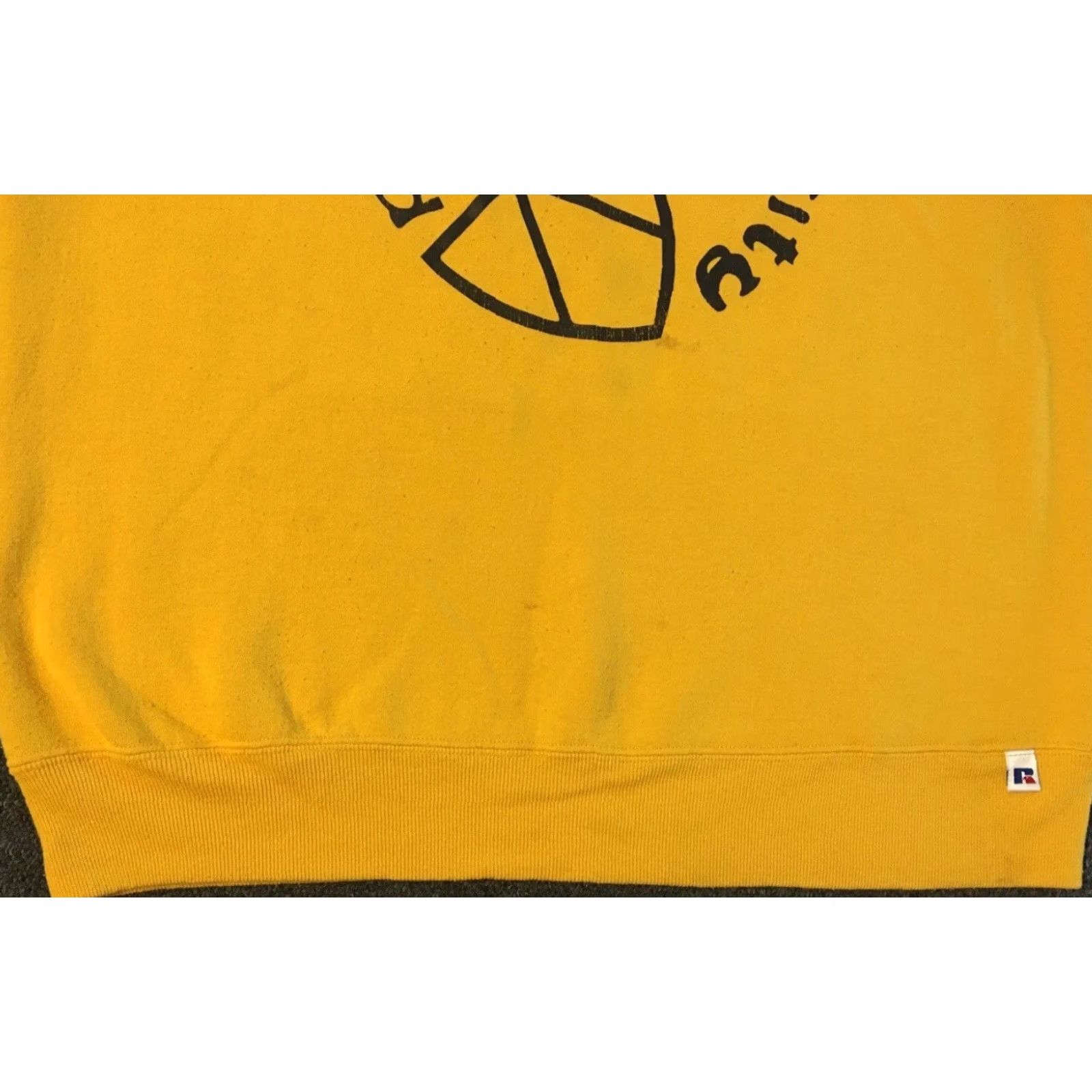 Russell Athletic VINTAGE Russell Purdue University Yellow Sweatshirt M Boys/Adults? (Please reference) Size US M / EU 48-50 / 2 - 3 Thumbnail