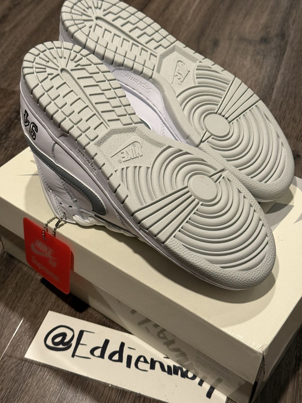 Nike × Supreme Nike SB Dunk Low Supreme 94 Size US 8.5 / EU 41-42 - 12 Thumbnail