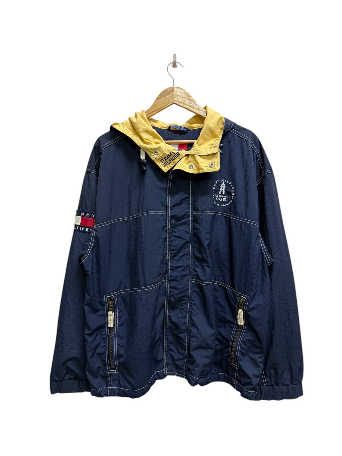 Tommy Hilfiger Vintage Tommy Hilfiger Sailing Gear Windbreaker Jacket Hodie Size US XL / EU 56 / 4 - 1 Thumbnail