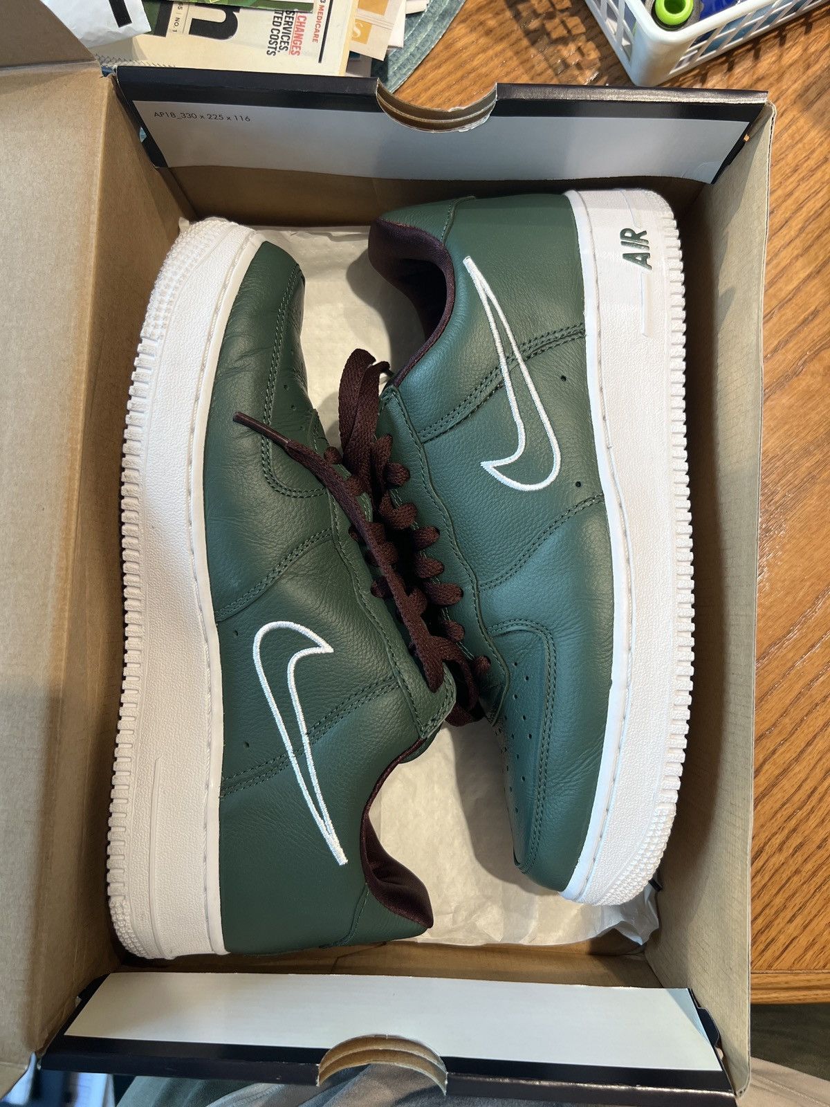 Nike Nike Air Force 1 low “Hong Kong” Size US 9 / EU 42 - 6 Thumbnail