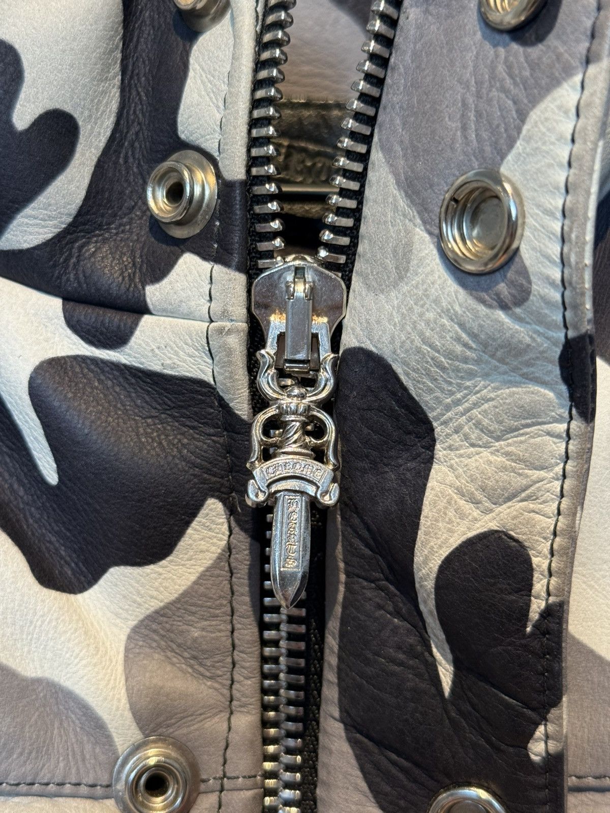 Chrome Hearts Chrome Hearts Snow Camo Leather Puffer Jacket Size US XXL / EU 58 / 5 - 9 Thumbnail