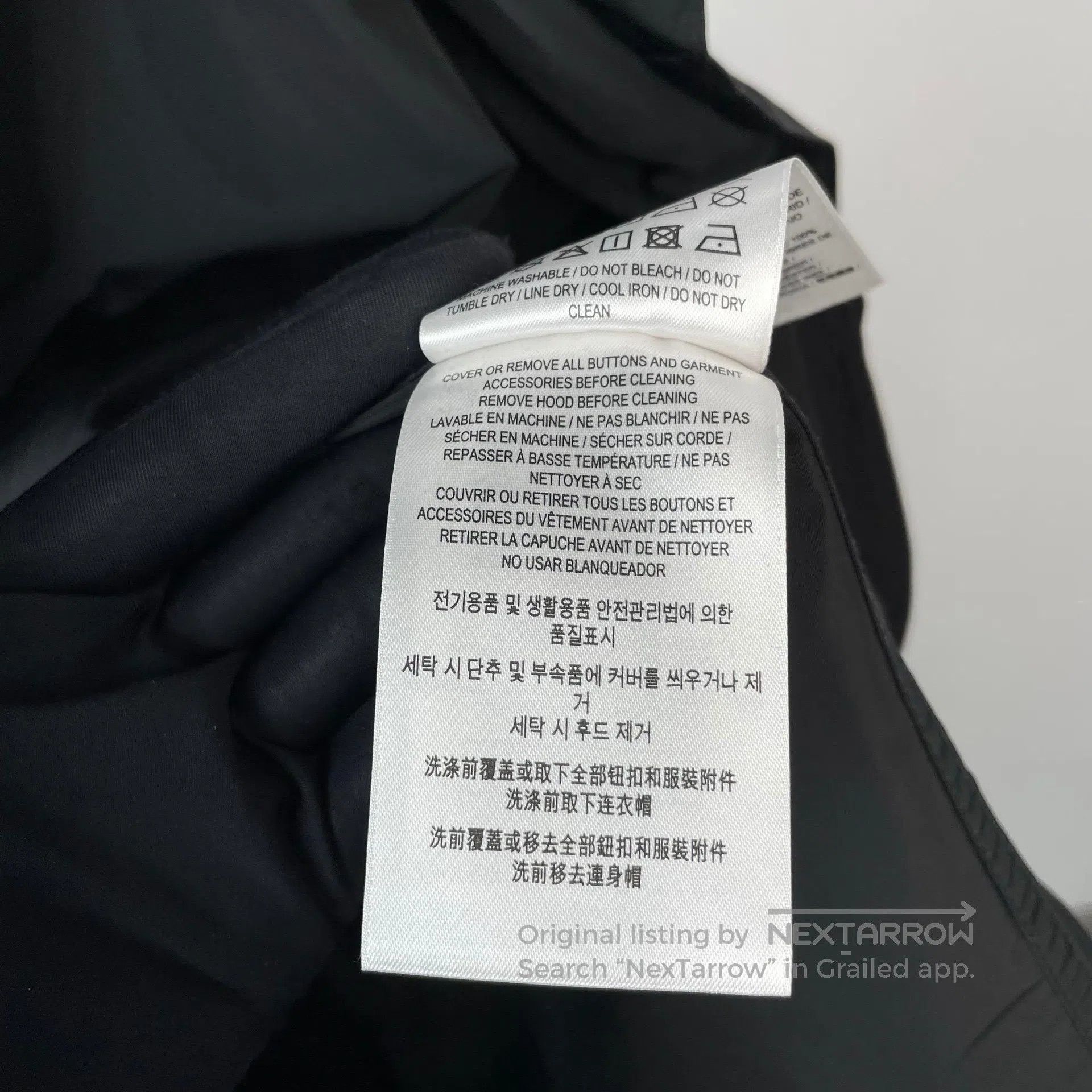 Burberry Burberry Black Letter Print Removable Hooded Windbreaker| Size US M / EU 48-50 / 2 - 9 Thumbnail