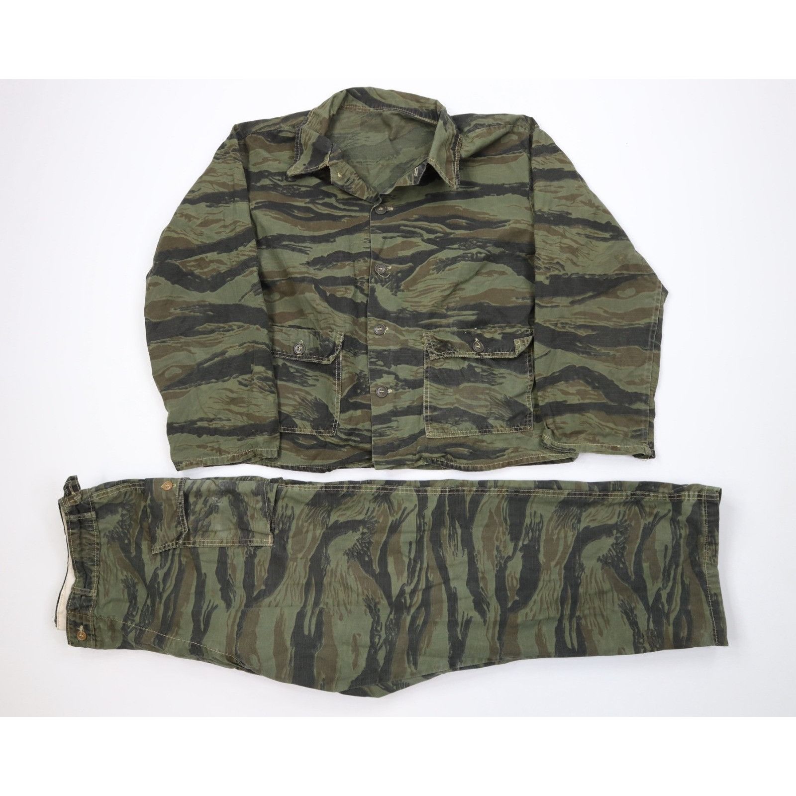 Vintage Vinateg 70s 2 Piece Ripstop Tiger Stripe Camouflage Suit Size US XL / EU 56 / 4 - 1 Thumbnail