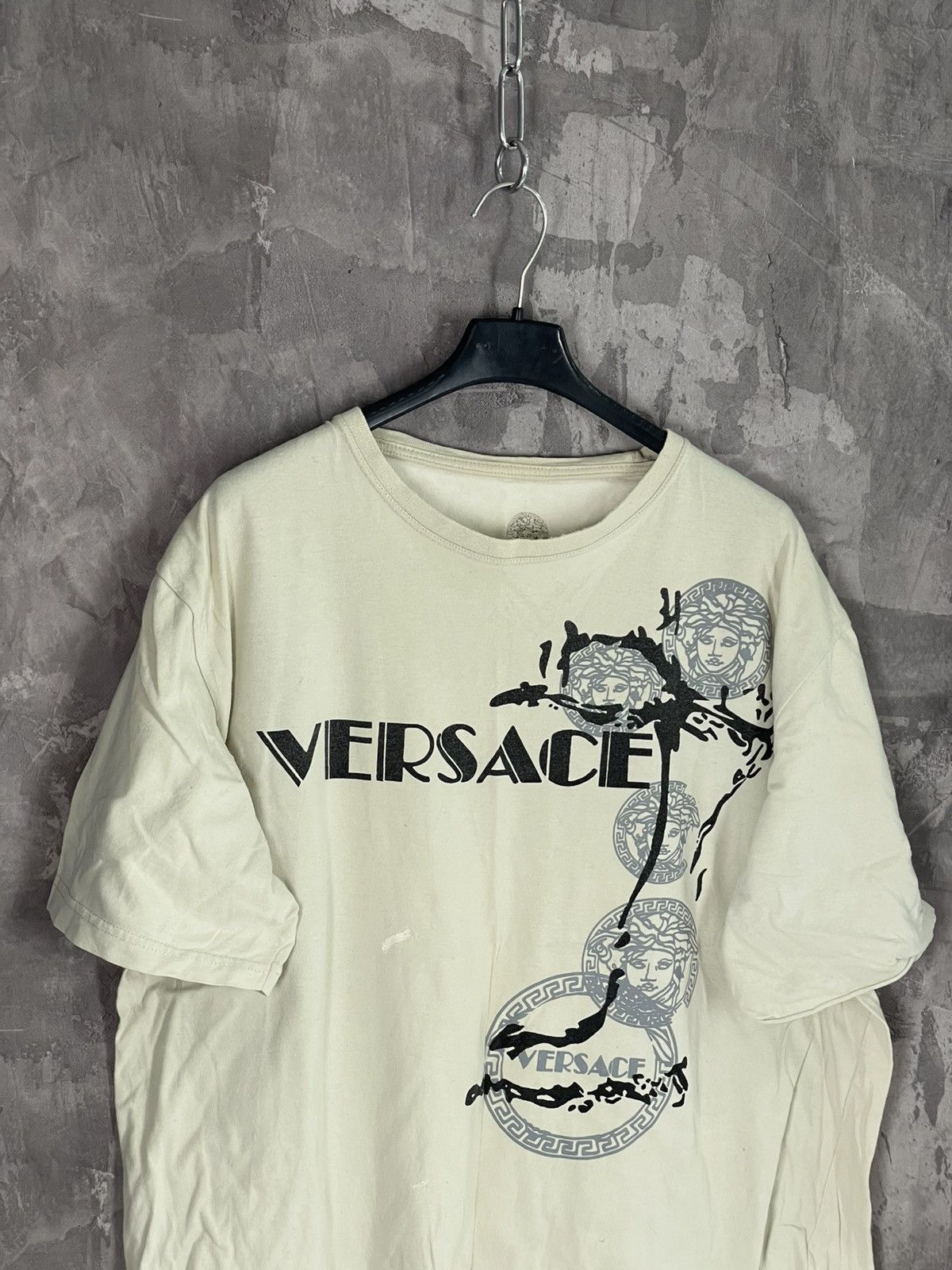 Versace Jeans Couture Versace vintage baggy Archival Rare t-shirt Size US M / EU 48-50 / 2 - 7 Thumbnail
