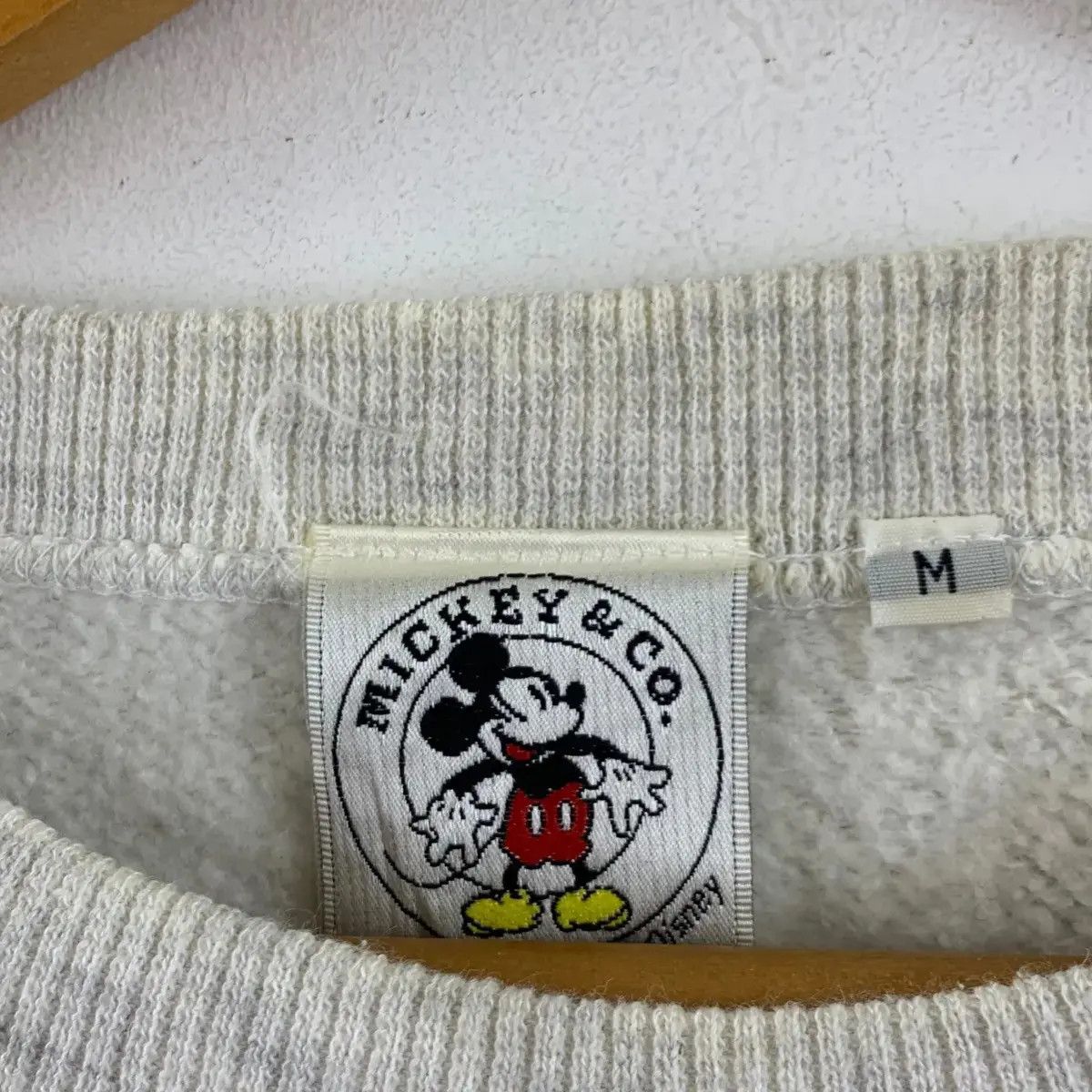 Disney Vintage 90’ DISNEY MICKEY MINNIE MOUSE Love Sweatshirt Size M / US 6-8 / IT 42-44 - 5 Thumbnail