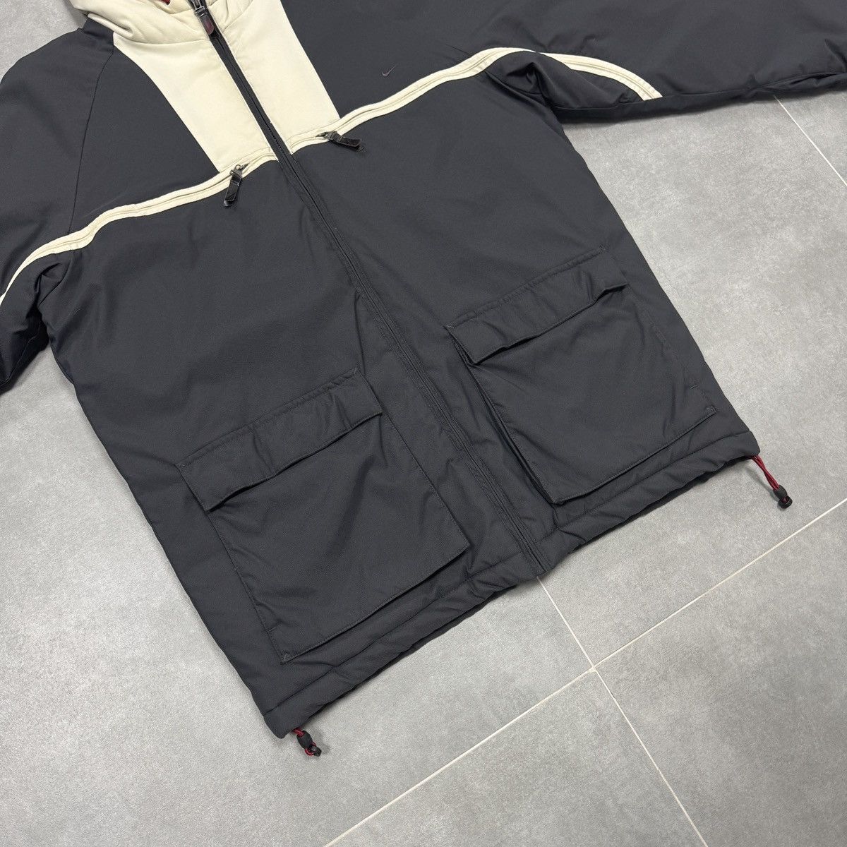 Nike Vintage Nike Nylon Insulated Hooded Jacket 90s Men Size M Size US M / EU 48-50 / 2 - 6 Thumbnail