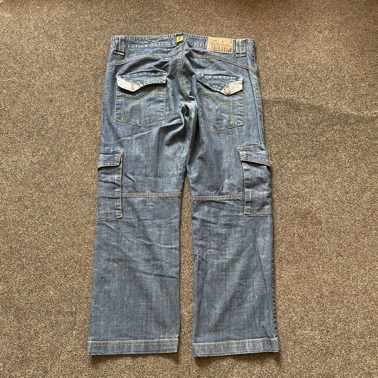 Vintage Y2K Baggy Cargo Pants Distressed Wide Leg Skate Logo 36 Size US 36 / EU 52 - 5 Thumbnail