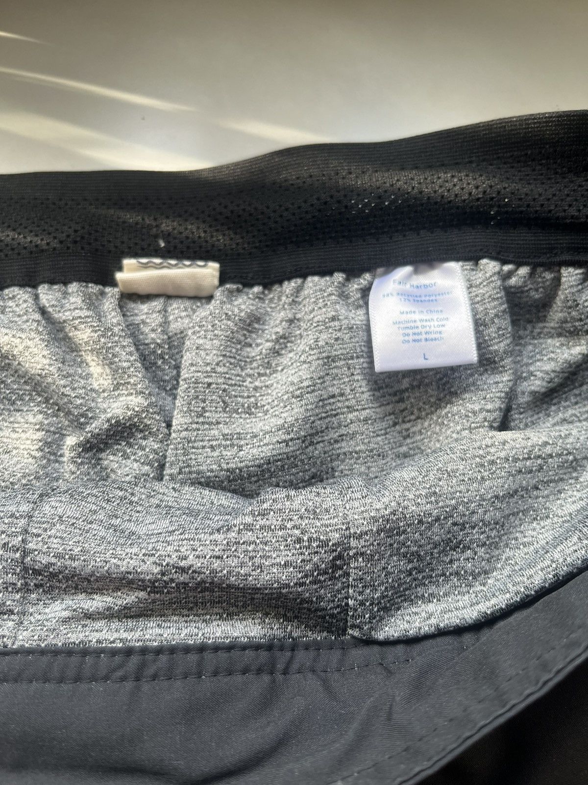 Other Men’s Fair Harbor Ozone Board Shorts Size L Size US 34 / EU 50 - 3 Thumbnail