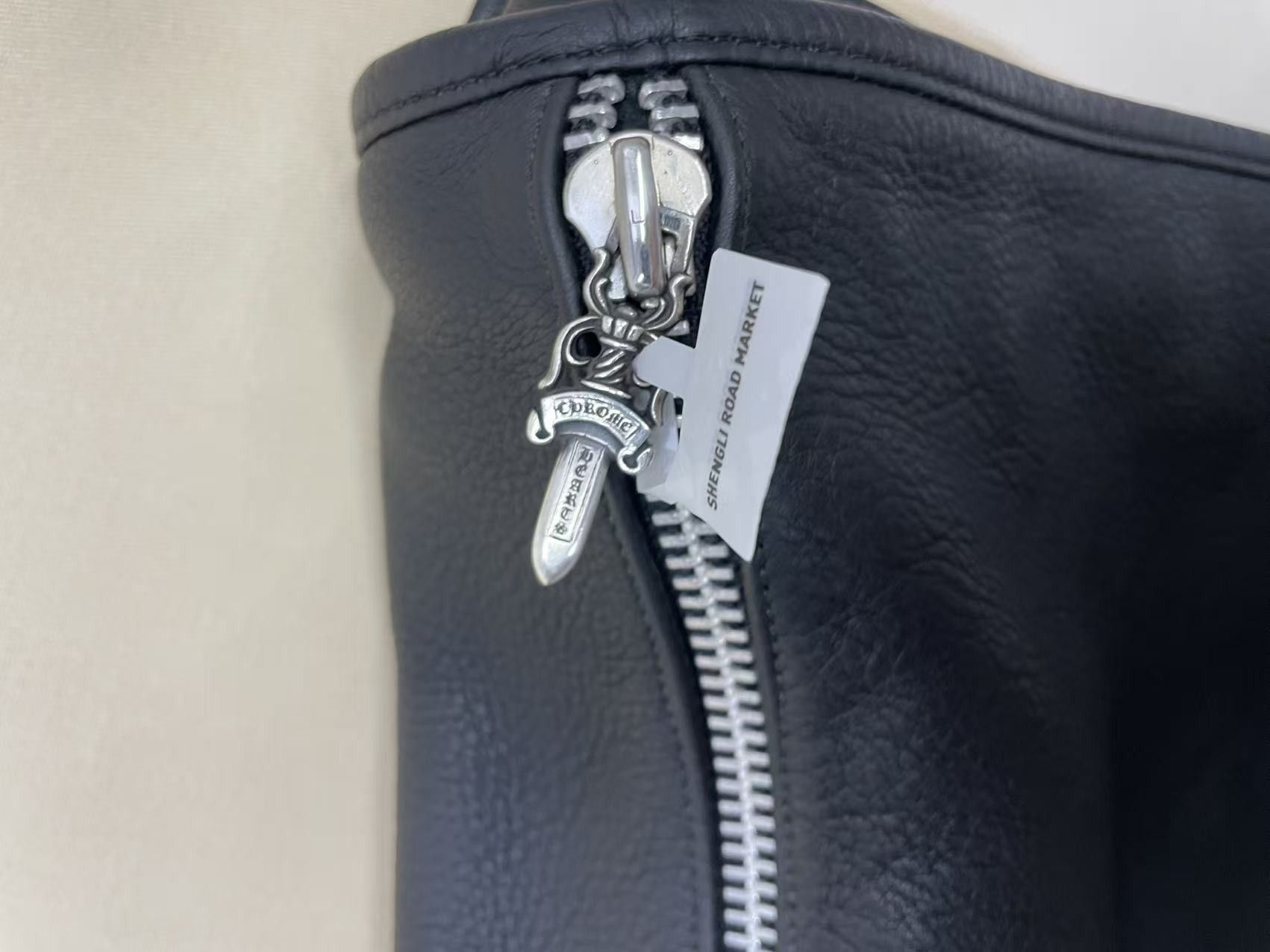 Chrome Hearts Chrome Hearts Black Leather Messenger Crossbody Bag Size ONE SIZE - 18 Thumbnail