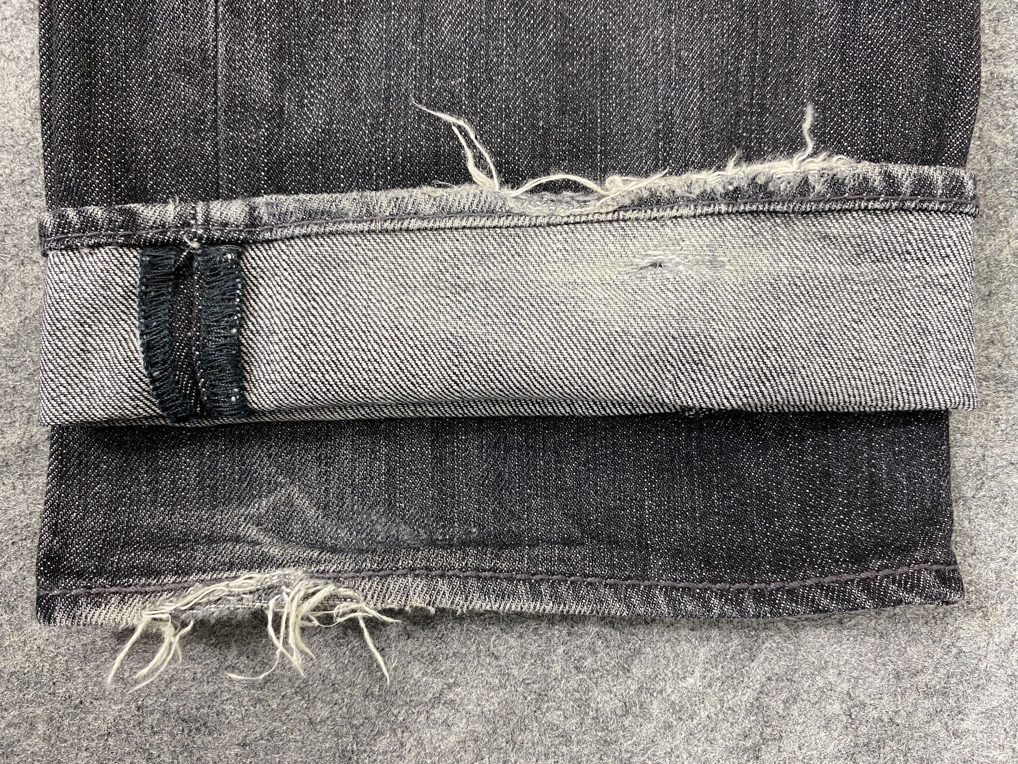 Levi's Distressed Black Vintage Levi's 501 35x34 Denim -JN2439 Size US 35 - 13 Thumbnail