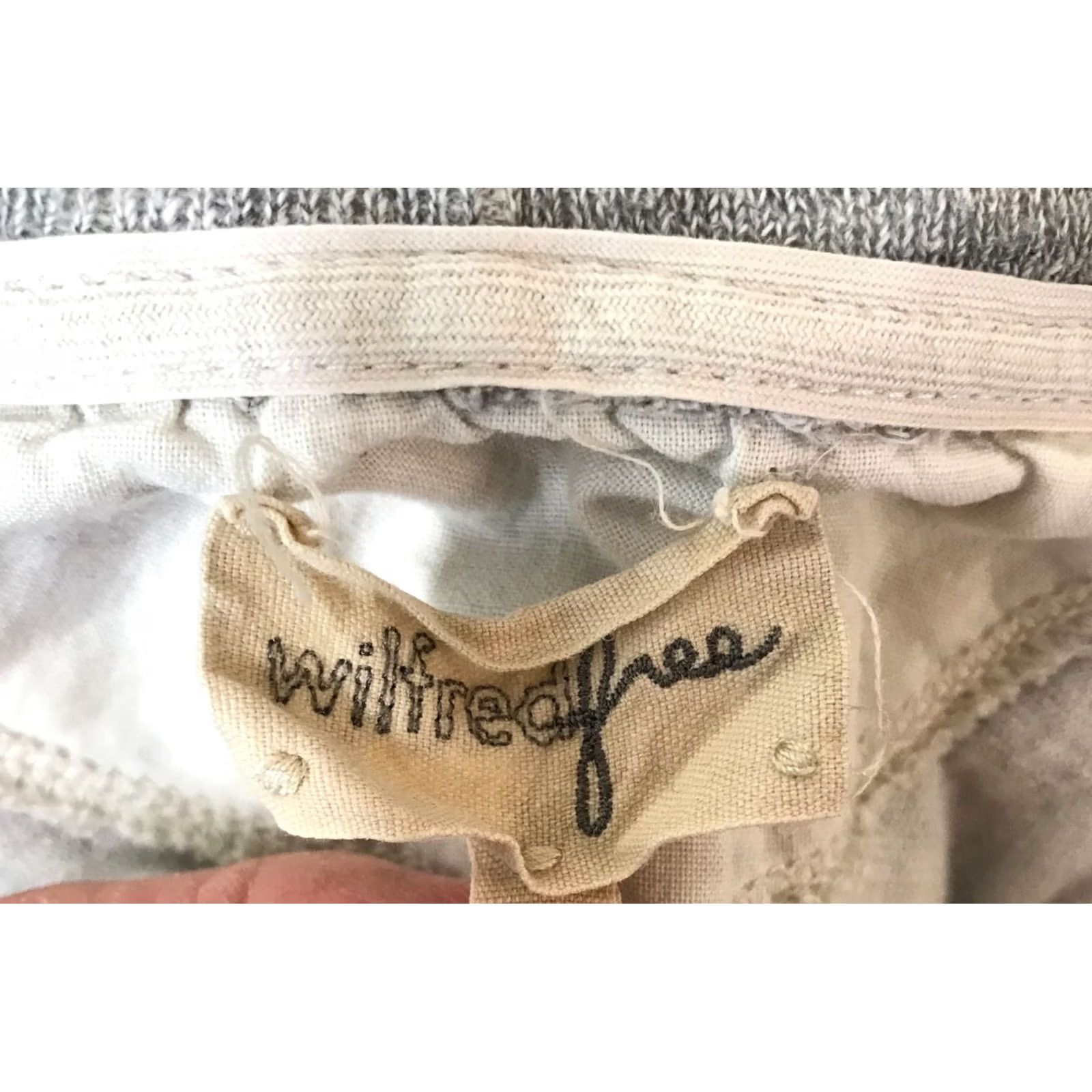 Vintage WILFRED FREE WOMEN'S S GRAY LONG SLEEVE FULL ZIP HOODED SWEATSHIRT Size S / US 4 / IT 40 - 7 Thumbnail