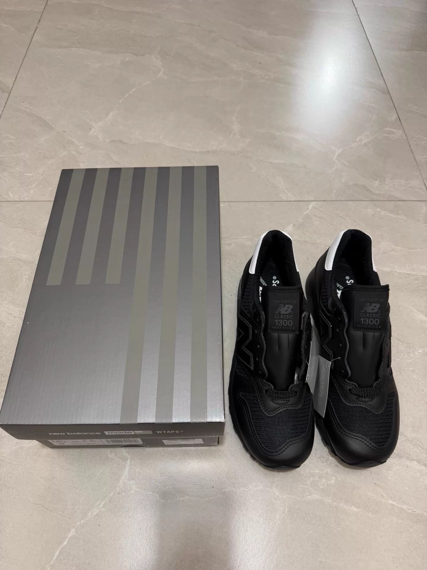 New Balance New Balance × WTAPS 1300 Unisex Running Shoe 42 Black/White Size US 9 / EU 42 - 1 Thumbnail