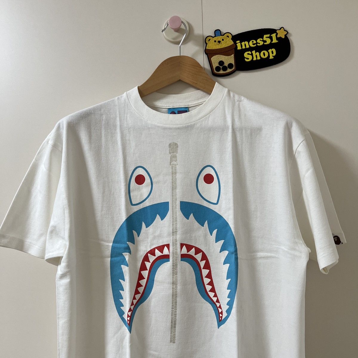 Bape Bape OG color shark tee Size US L / EU 52-54 / 3 - 3 Thumbnail