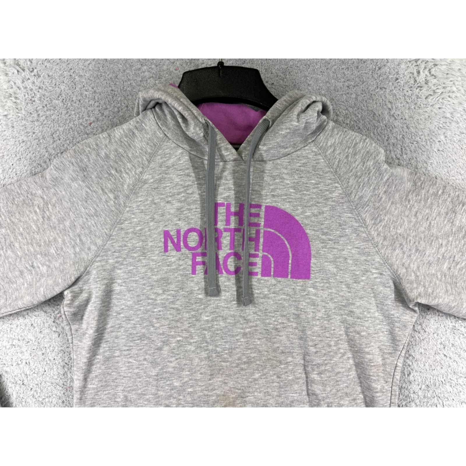 The North Face The North Face Hoodie Mens Medium Gray Purple Pullover Logo Cotton Regular Fit Front Pockets 34in Chest - Vintage: No Size M / US 6-8 / IT 42-44 - 4 Thumbnail