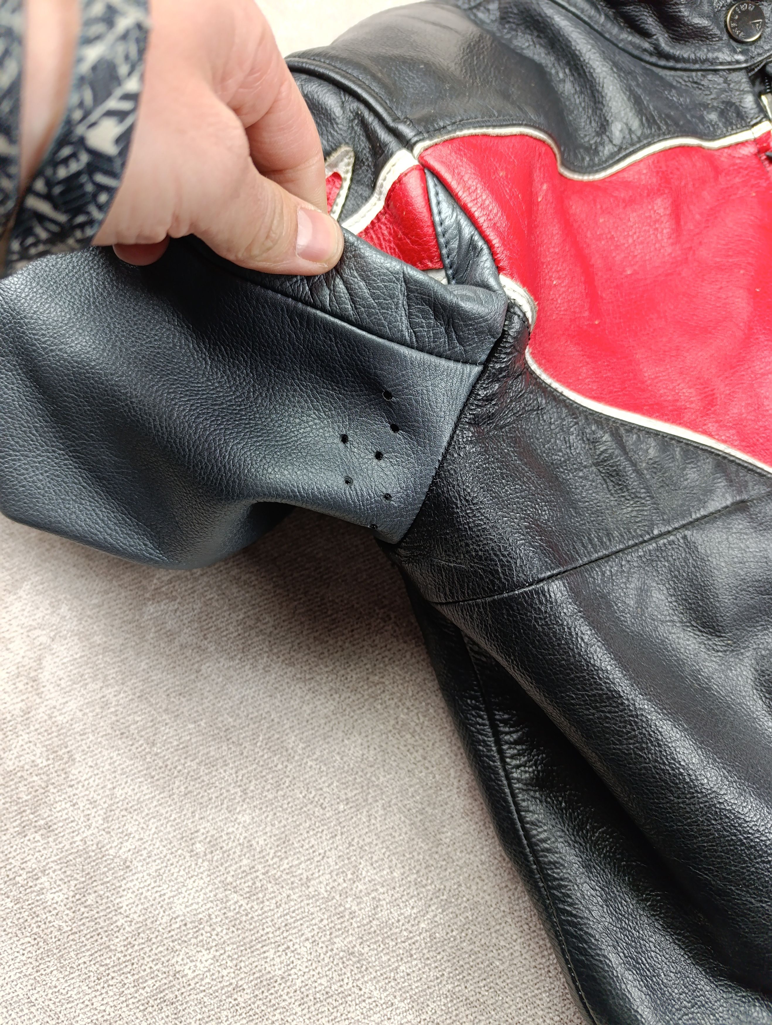 Dainese DAINESE WOMENS VINTAGE MOTORCYCLE #2 LEATHER JACKET Size M / US 6-8 / IT 42-44 - 13 Thumbnail