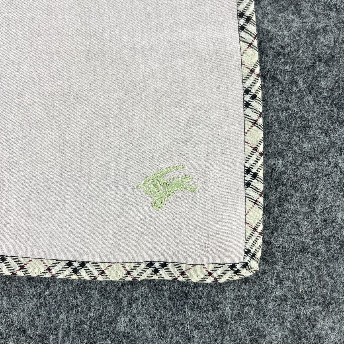 Burberry Burberry Handkerchief / Bandana / Neckerchief B010 Size ONE SIZE - 3 Thumbnail