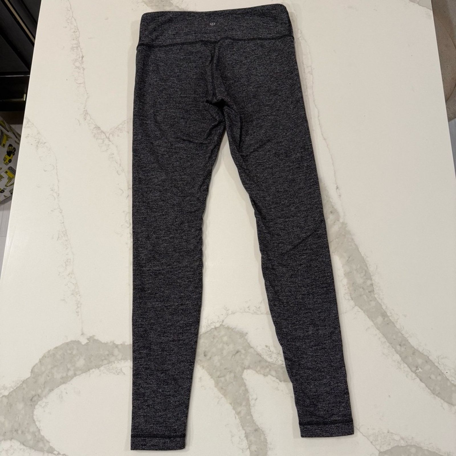 Lululemon Lululemon Wunder Under Low-Rise Tight 30” Leggings Women’s 8 Size 30" / US 8 / IT 44 - 8 Thumbnail