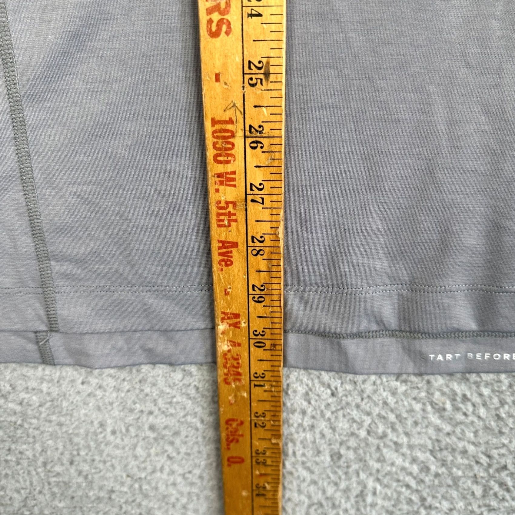 Vintage Fourlaps x Peloton Tank Tops Mens XL Gray Crew Neck Sleeveless 47 in Chest Athletic Moisture Wicking Quick Dry Wool Polyester Spandex 4-6-7-5 Size US XL / EU 56 / 4 - 6 Thumbnail